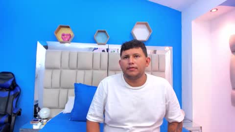 Jhon and Catalina online show from October 11, 5:05 pm