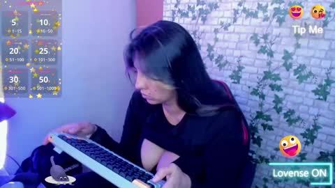  Mia   online show from November 6, 3:42 am