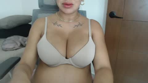katerine online show from May 28, 5:49 am