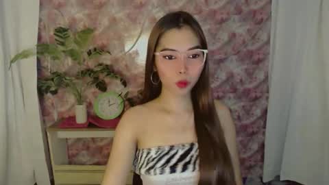 catherine_365 online show from April 3, 1:01 am