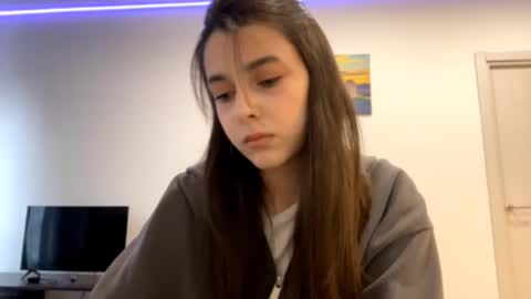 Emma online show from October 13, 12:18 pm