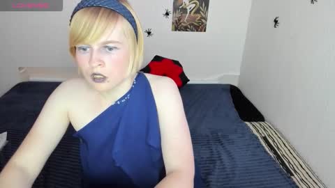 cattie_w_ online show from October 31, 2:34 am