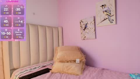 Cay online show from April 18, 2:30 pm