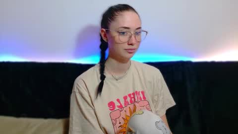 Ivanna online show from April 8, 6:00 pm