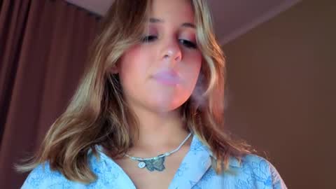 Lina  online show from April 18, 7:58 pm