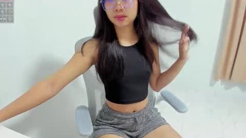 Cee Chalynn online show from October 4, 2:04 pm