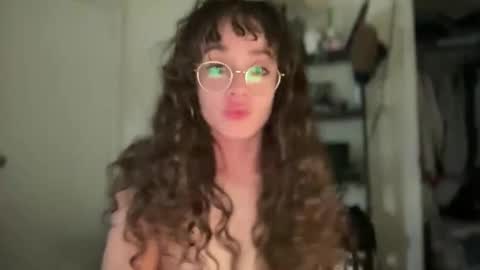 celendra online show from March 3, 3:13 am