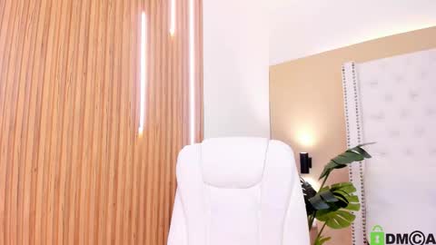 Celeste Wayne online show from February 20, 9:06 pm