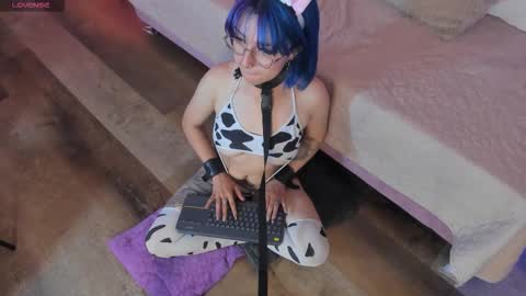 celeste_wood_ online show from September 16, 1:24 pm