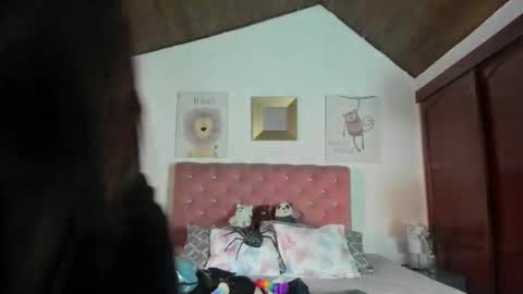 Snapshot of celesteredds chatting on October 6, 11:17 am Celeste online show from October 6, 11:17 am