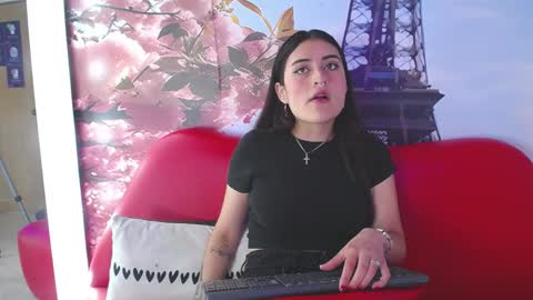       online show from April 16, 9:39 pm