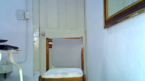 Snapshot of cesar_dant chatting on February 24, 1:13 am Cesar online show from February 24, 1:13 am