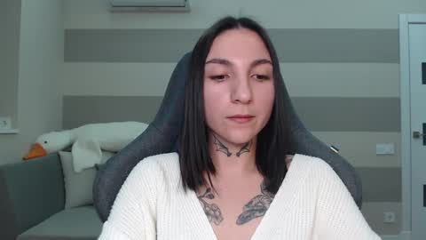 Snapshot of chabibiann chatting on February 26, 3:14 am Kate online show from February 26, 3:14 am