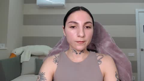 Snapshot of chabibiann chatting on February 18, 4:25 pm Kate online show from February 18, 4:25 pm