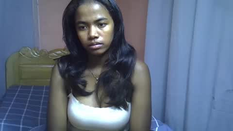 chaitee00 online show from May 28, 8:40 pm