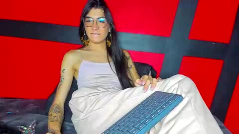 chaminelan online show from January 20, 6:53 pm