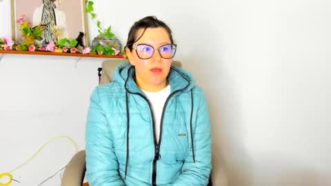 chanell online show from February 3, 12:51 am