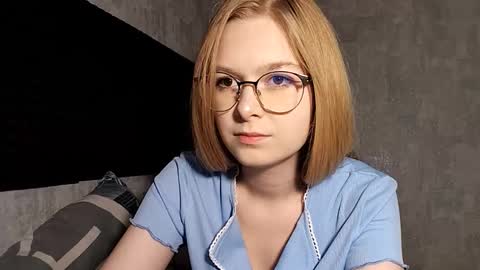 Lia online show from September 21, 8:29 am