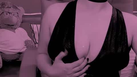 The Queen online show from March 31, 11:27 pm