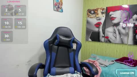    online show from February 25, 12:09 pm