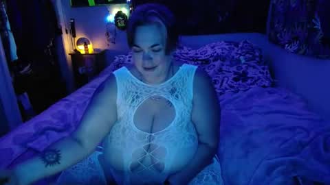 Snapshot of chaotic_squirtle chatting on October 21, 3:33 am BrattySquirtle online show from October 21, 3:33 am
