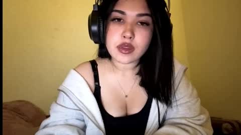 Lola online show from December 16, 2:01 pm