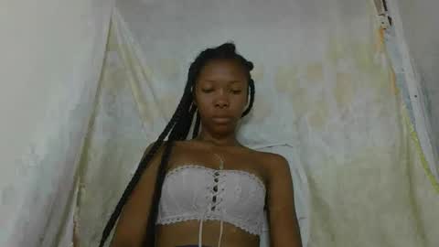 chariola0101 online show from January 26, 8:14 am
