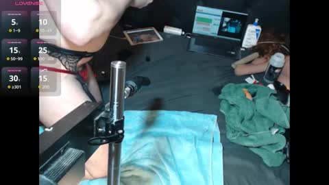 charlenne701298 online show from February 21, 8:38 pm