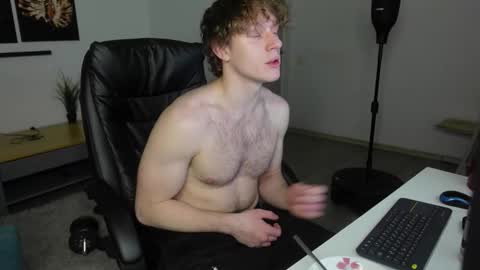 CHARLES DREAMS online show from January 11, 6:25 pm