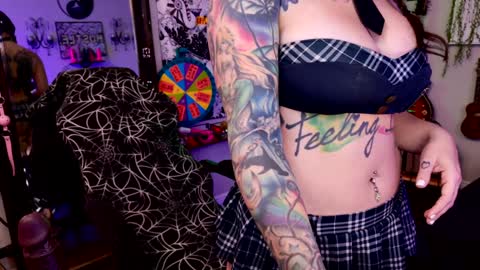 Snapshot of charlette_webb_xxx chatting on January 22, 3:31 am Charlette Webb online show from January 22, 3:31 am