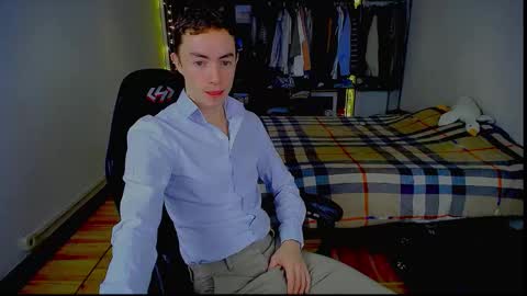 carlos reyes online show from January 12, 8:32 am