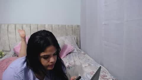 Charlote Walker online show from December 17, 2:18 am