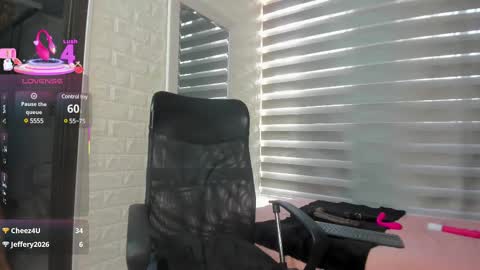 Snapshot of charlotte__g chatting on March 3, 4:58 pm charlotte online show from March 3, 4:58 pm