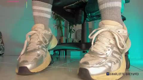 charlotte  grey online show from November 20, 8:50 pm