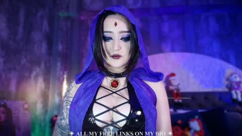 Charlotte online show from November 24, 6:28 pm