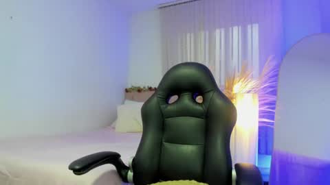 Charlotte   online show from June 19, 11:05 am