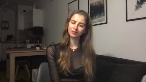 Charlotte Roche online show from November 5, 4:09 pm