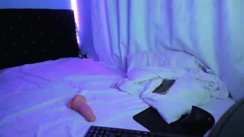 charlotte_xc online show from March 8, 5:22 pm