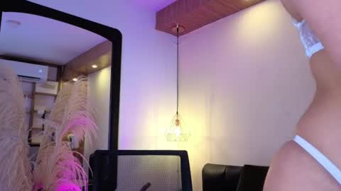 Charlote online show from June 25, 3:25 am
