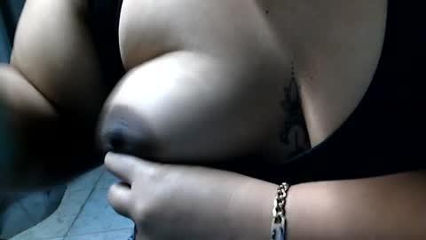 charlottequeen_21 online show from July 3, 9:52 pm
