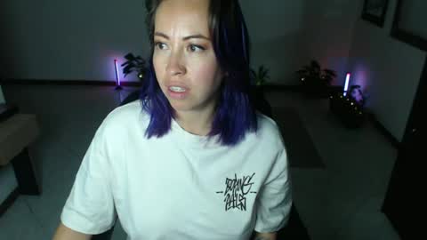 charlottezoe online show from July 6, 9:50 am