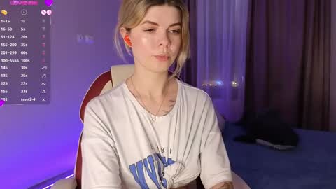 Kira online show from February 25, 11:10 am