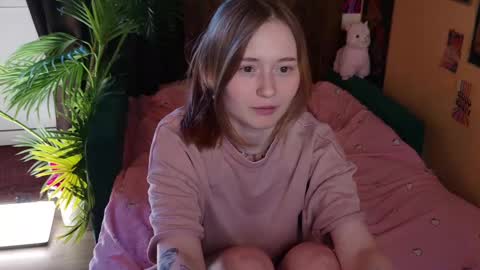 Lissa online show from February 20, 1:19 pm