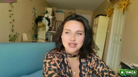 insta  online show from January 13, 5:48 am