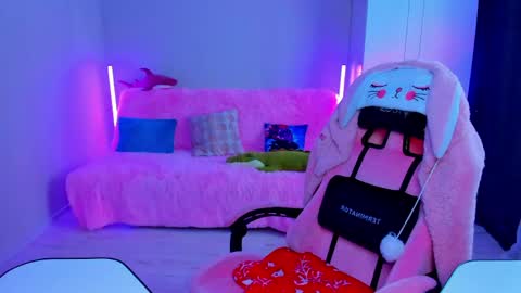 Betty online show from April 22, 5:14 am