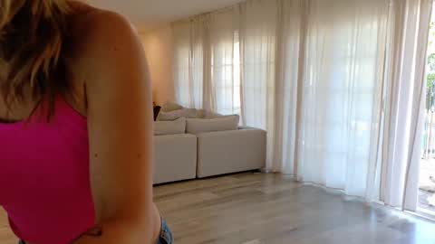 Snapshot of chaturhoe chatting on September 29, 12:31 am Rockhard Cockstar N Roxynyes online show from September 29, 12:31 am