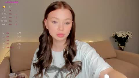 Em online show from October 7, 4:36 pm