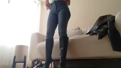 Regina Phalange online show from March 5, 9:13 pm