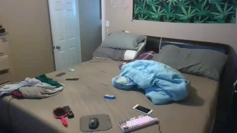 cheekychick420 online show from September 26, 2:25 pm