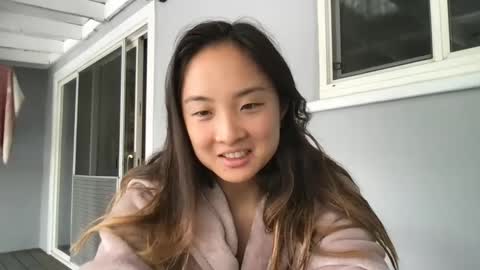 chellybear101 online show from March 1, 6:00 pm